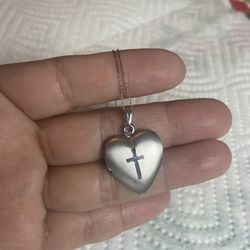 10K WG Heart Locket With Dainty Chain