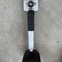Adjustable Knee Kicker