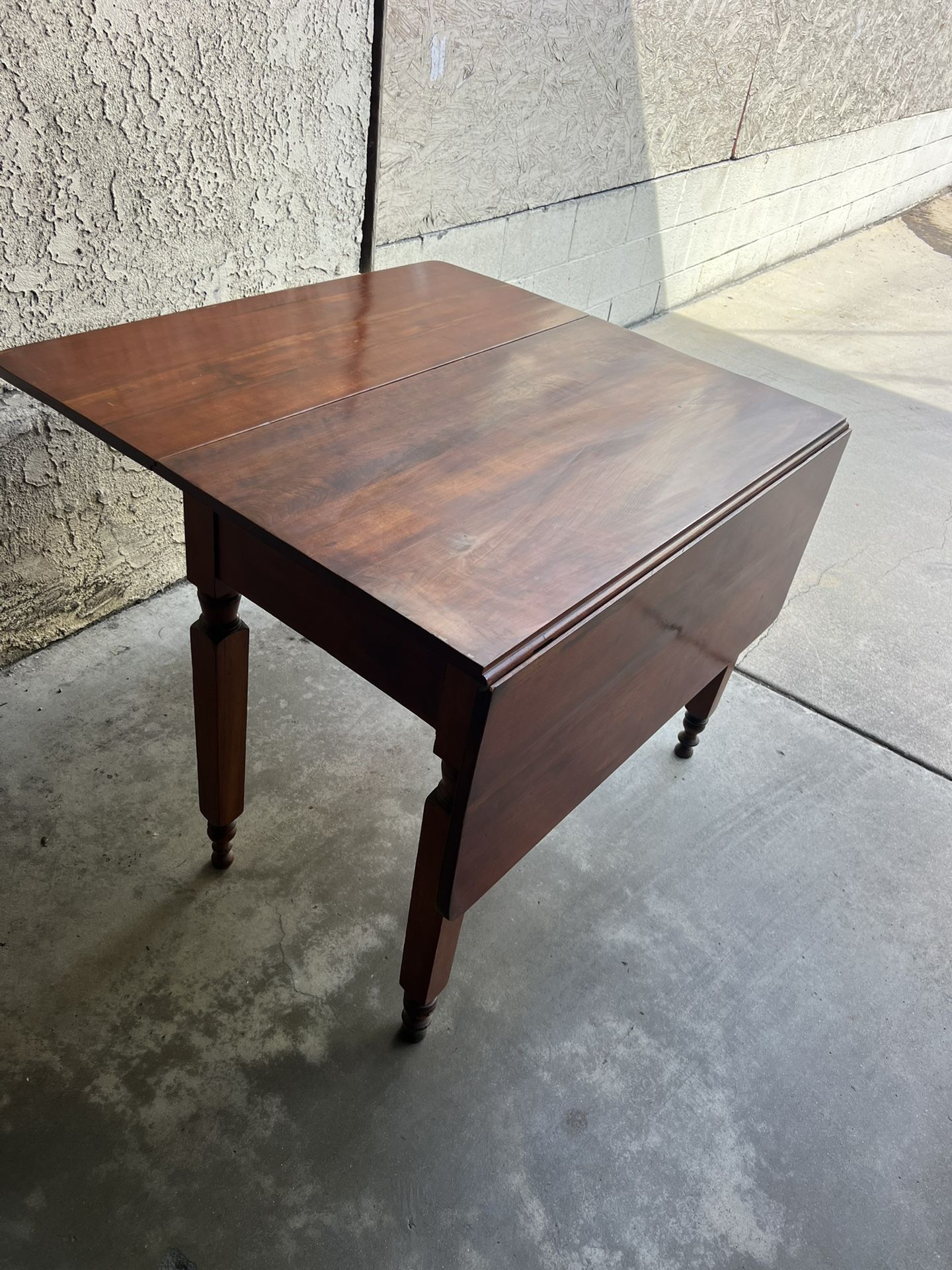 Antique Drop Leaf Table.