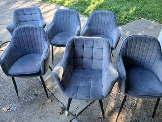 Accent chairs