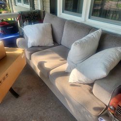 Cheap Sofa/Couch Good Quality