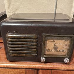 Police Radio Radio Apparatus Company Model PR-7 Vintage 6 tubes 