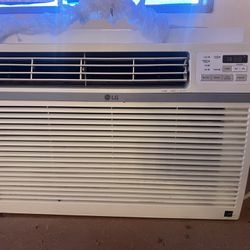 LG Window Air Conditioner 15000 Btu, 115 V