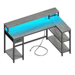 Gaming/streaming Desk 