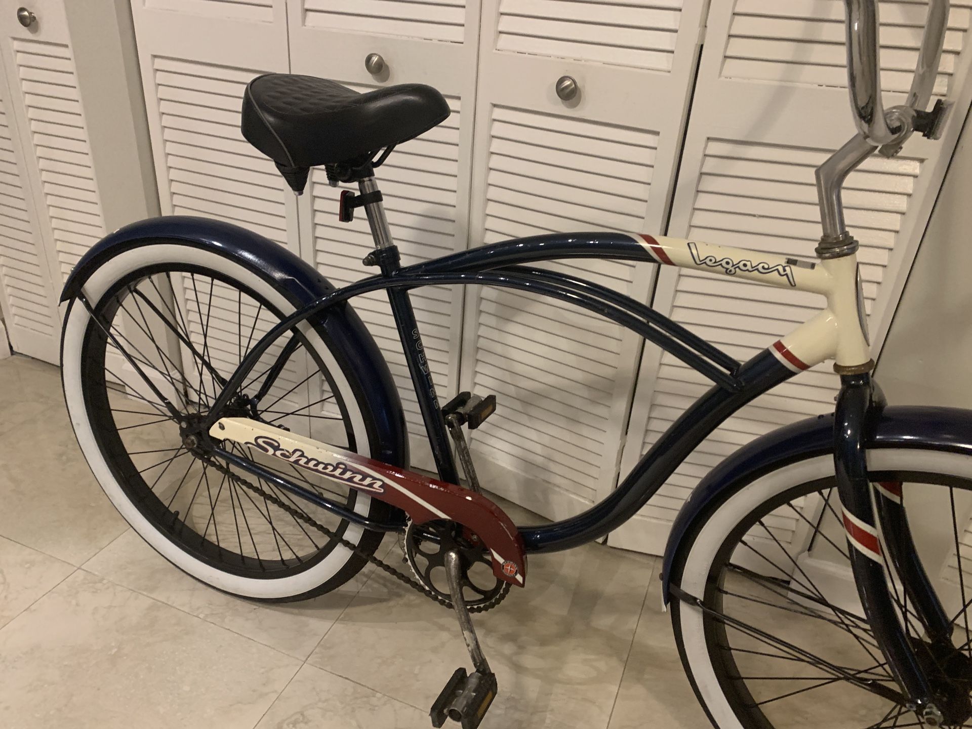 schwinn legacy beach cruiser