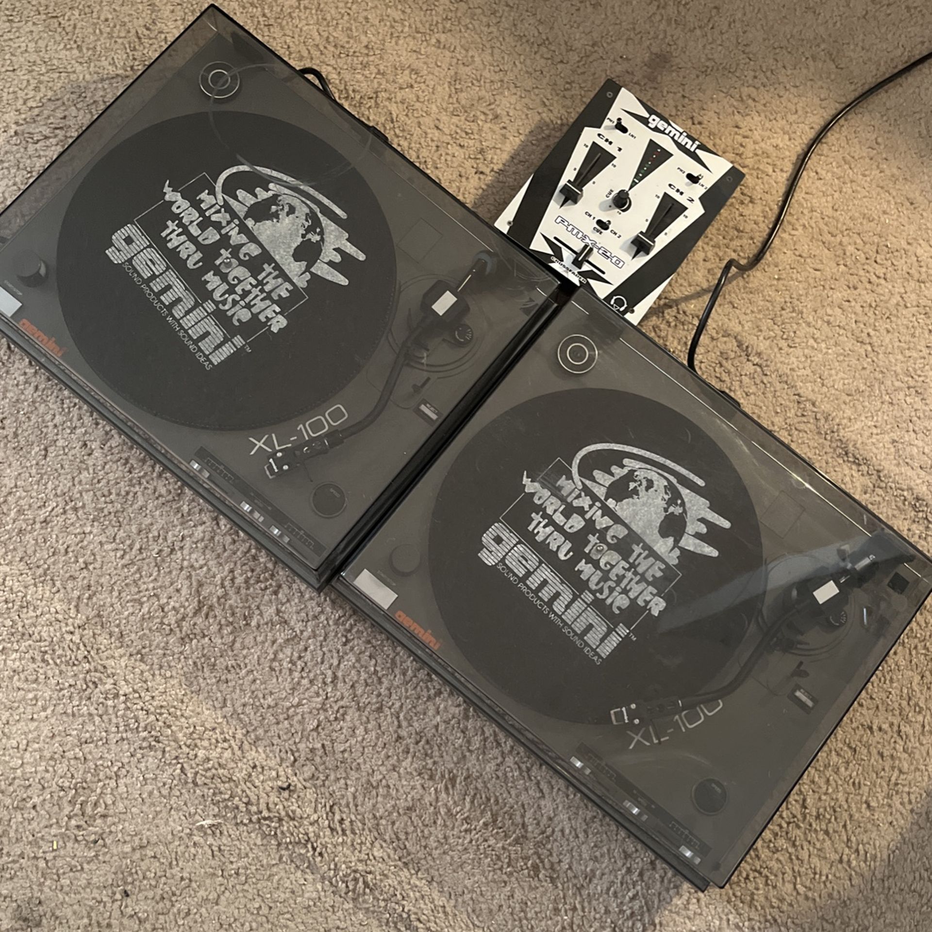 Twin Turntables