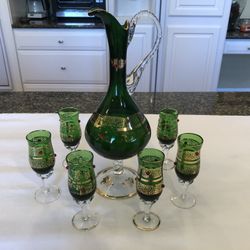 Vintage Decanter with 6 cordial Glasses