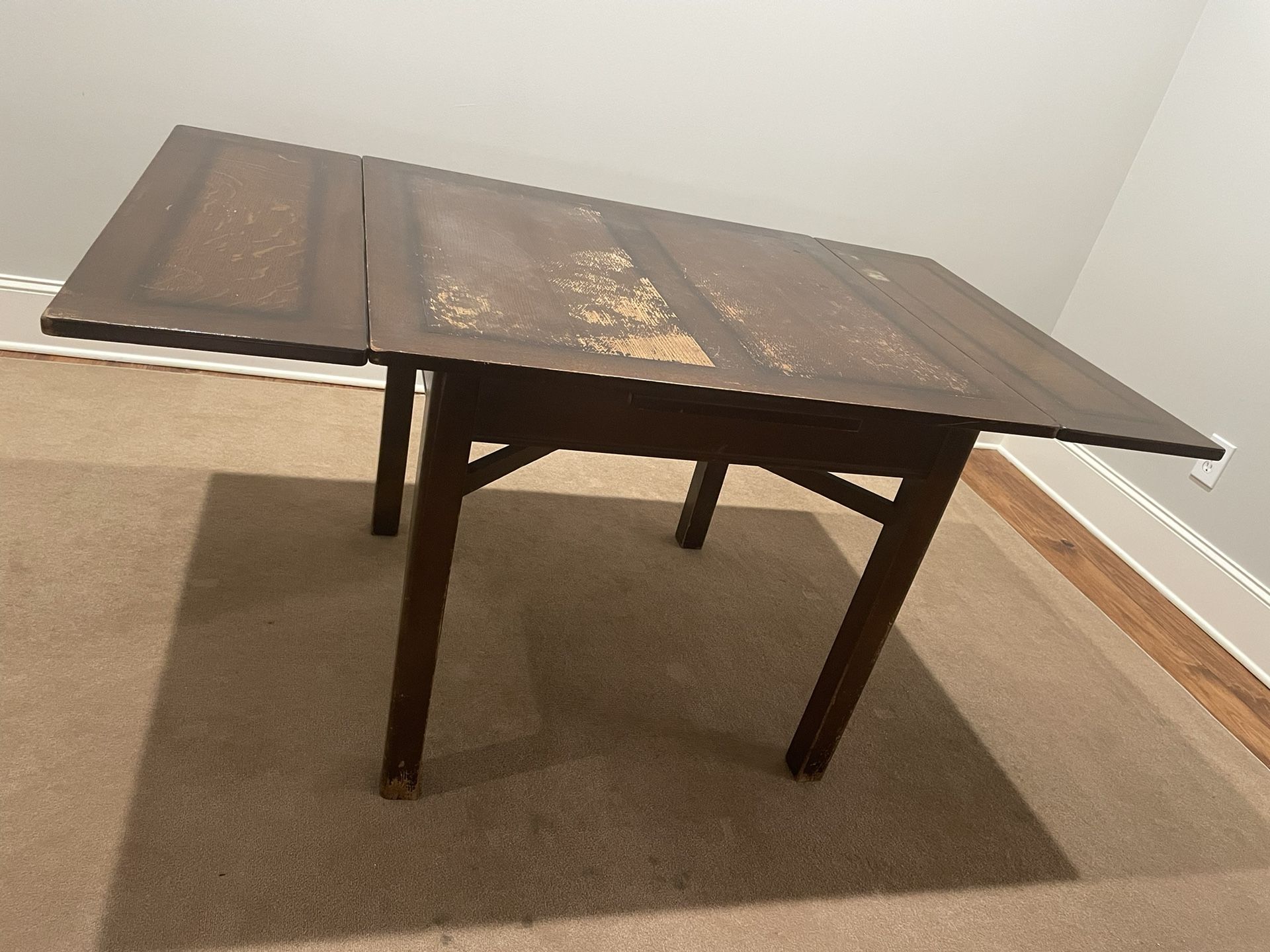 Dining Table With 4 Chairs 