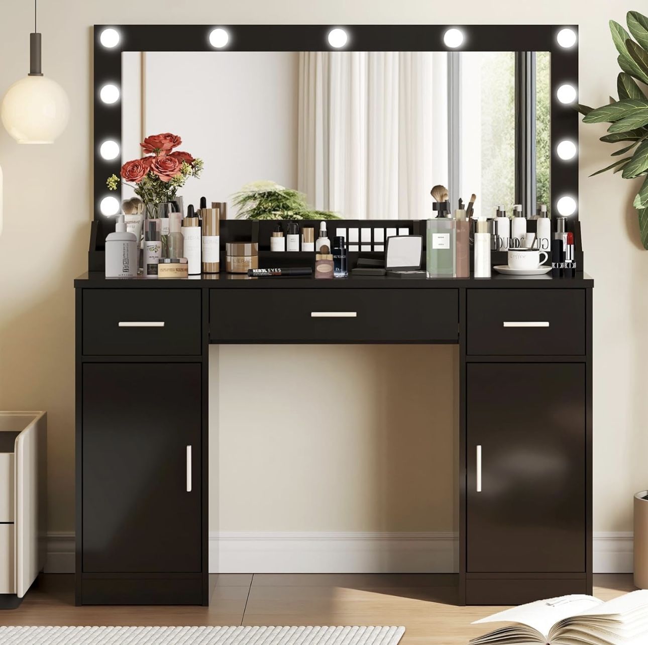Makeup Vanity Tavble