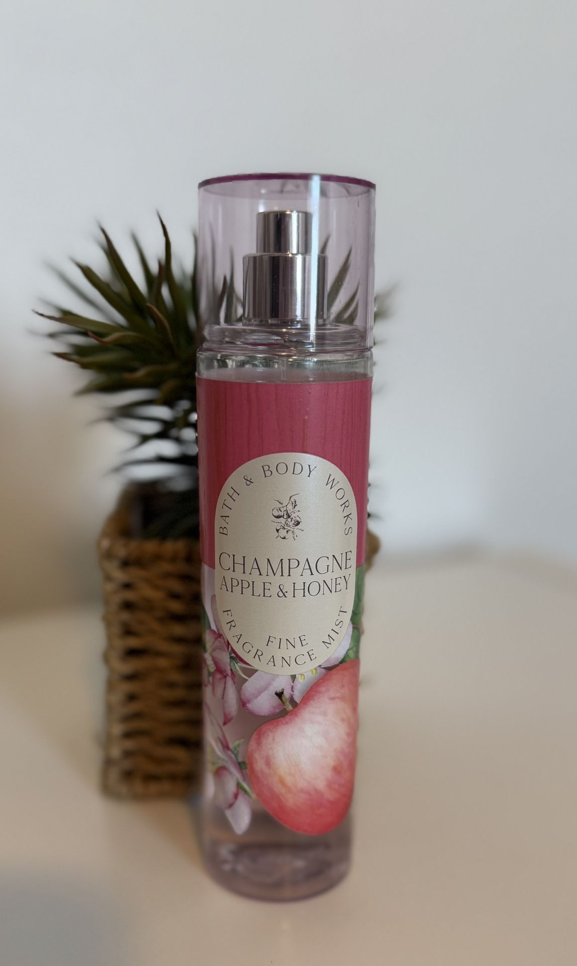 NEW 8 oz. Bath And Body Works Fragrance Mist Retired Champagne Apple & Honey  