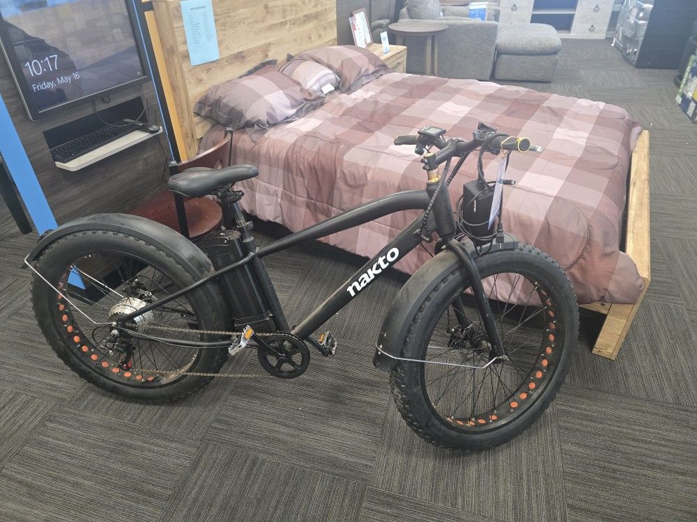 Nakto 26" Fat Tire Super Cruiser E-Bike