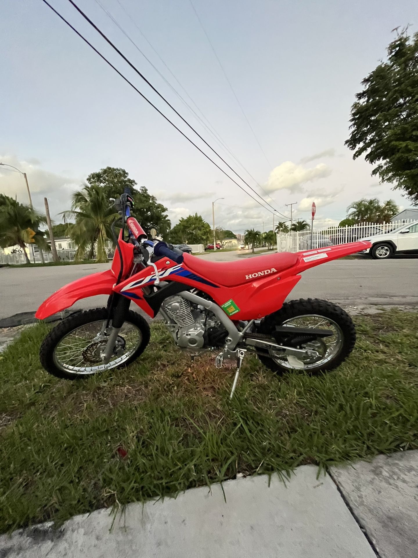 Honda CRF 125 ( I will trade for a E-bike)