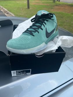 Men’s shoes size 14