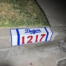 Curb Painting