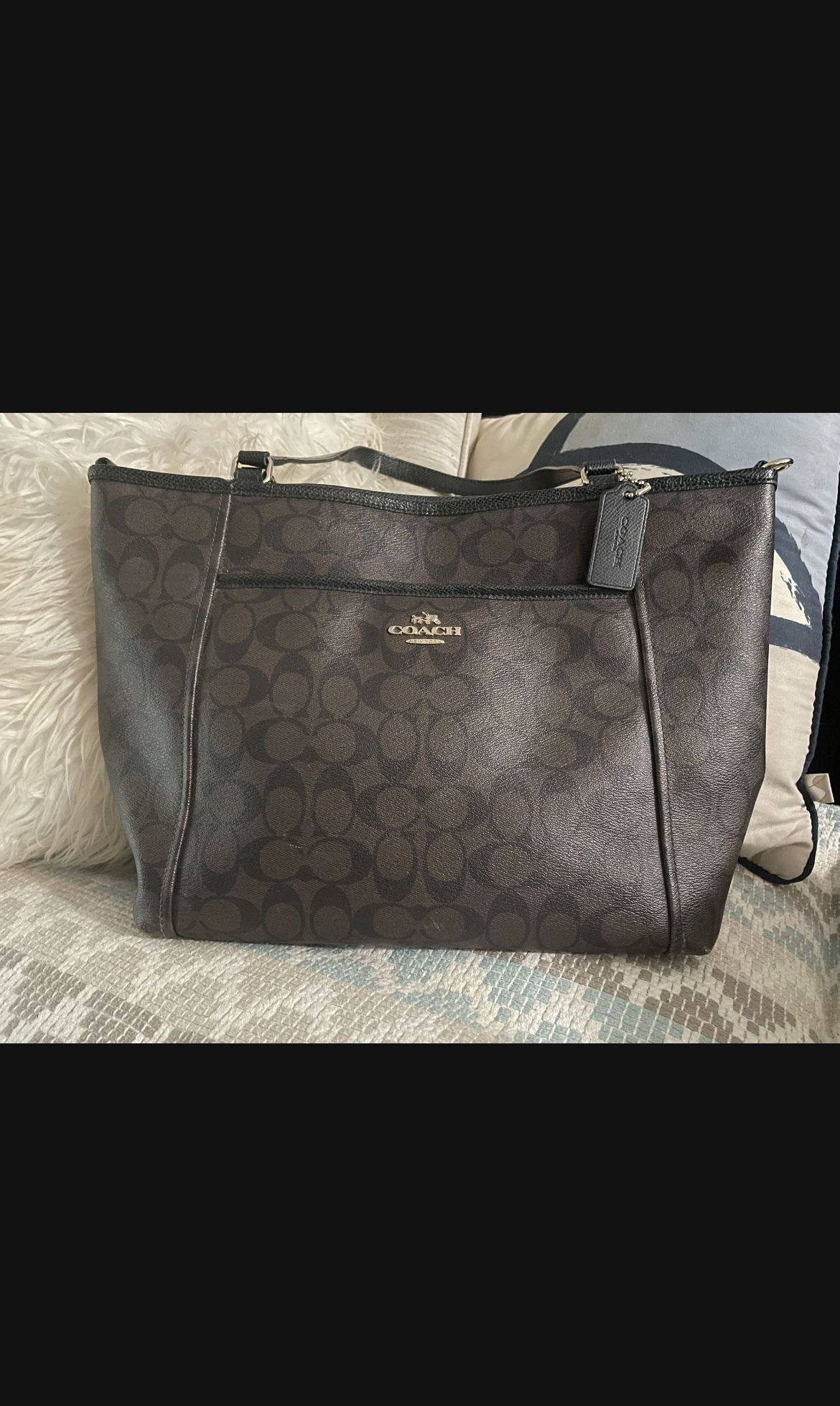 Coach Women’s Signature Town Tote