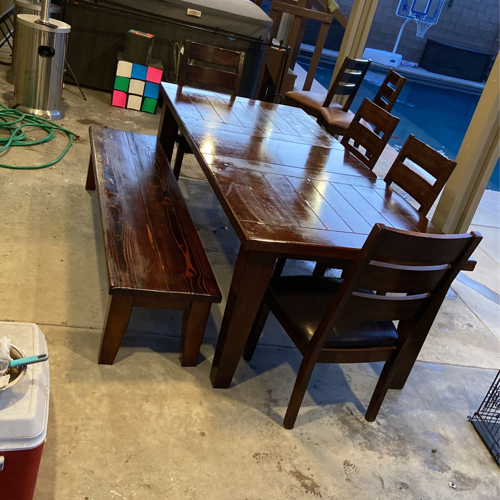 Kitchen Table/ Dinning Room Table Set