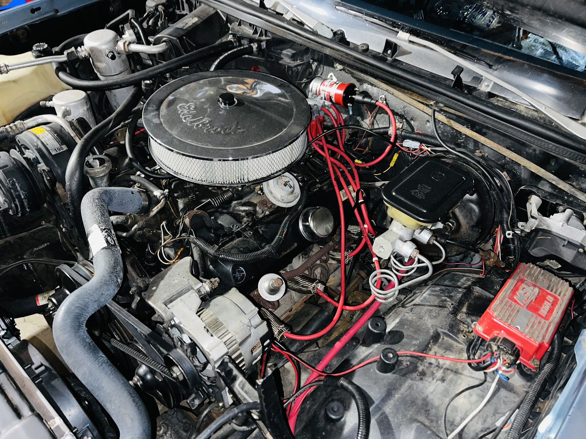 Oldsmobile 307 V8