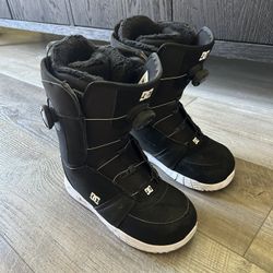Women’s Size 10 Snowboard Boots