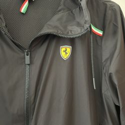 Ferrari Puma Formula 1 Las Vegas Women’s Size XL/ Mens Medium 