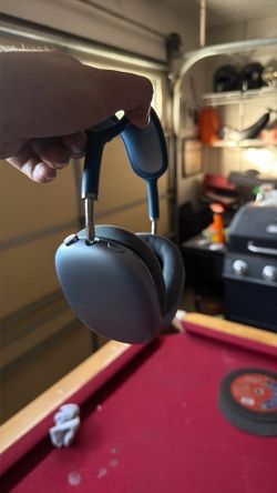 Apple headphones