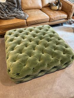 Velvet Tufted Ottomon