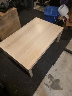 Light Wood Coffee Table – Simple, Clean, Sturdy