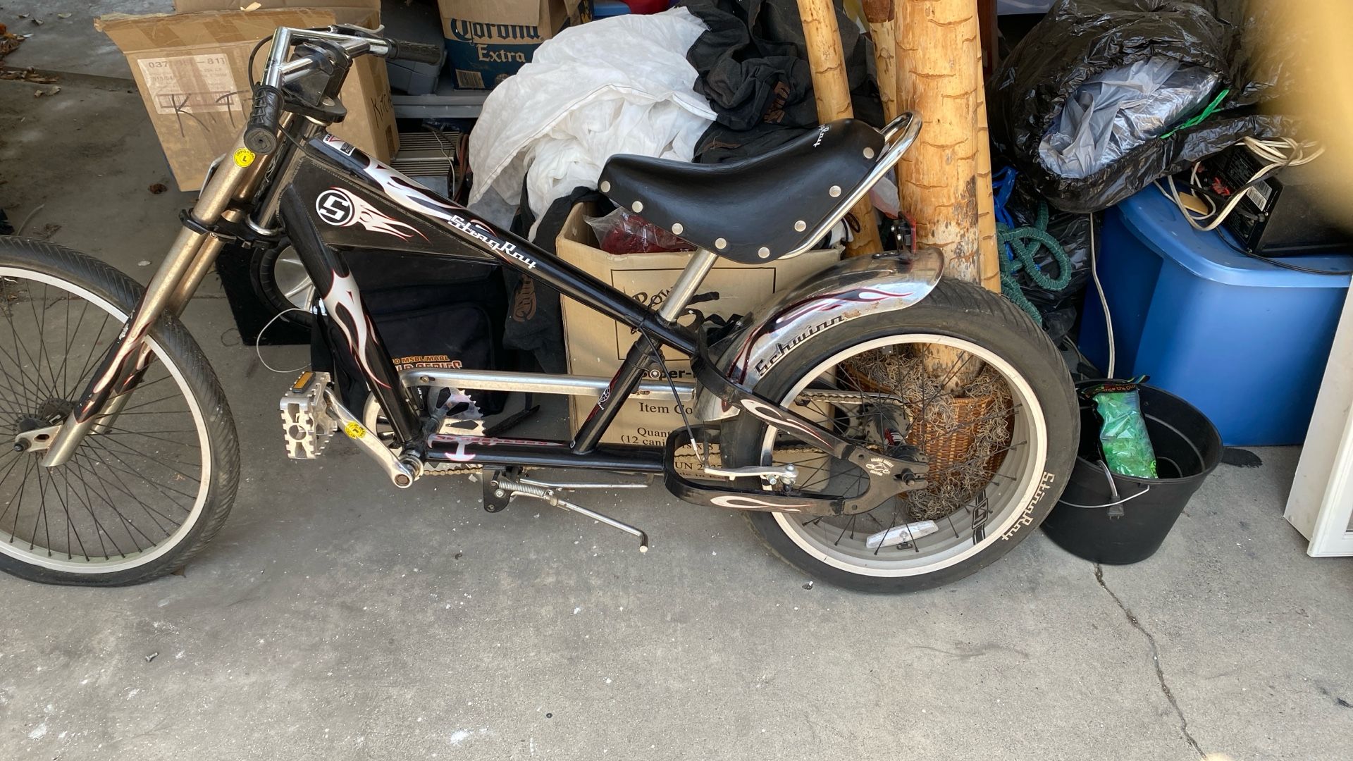 Schwinn Classic Stingray Bike