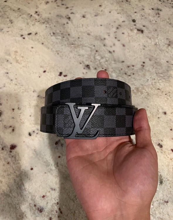 Louis Vuitton Belt (black)