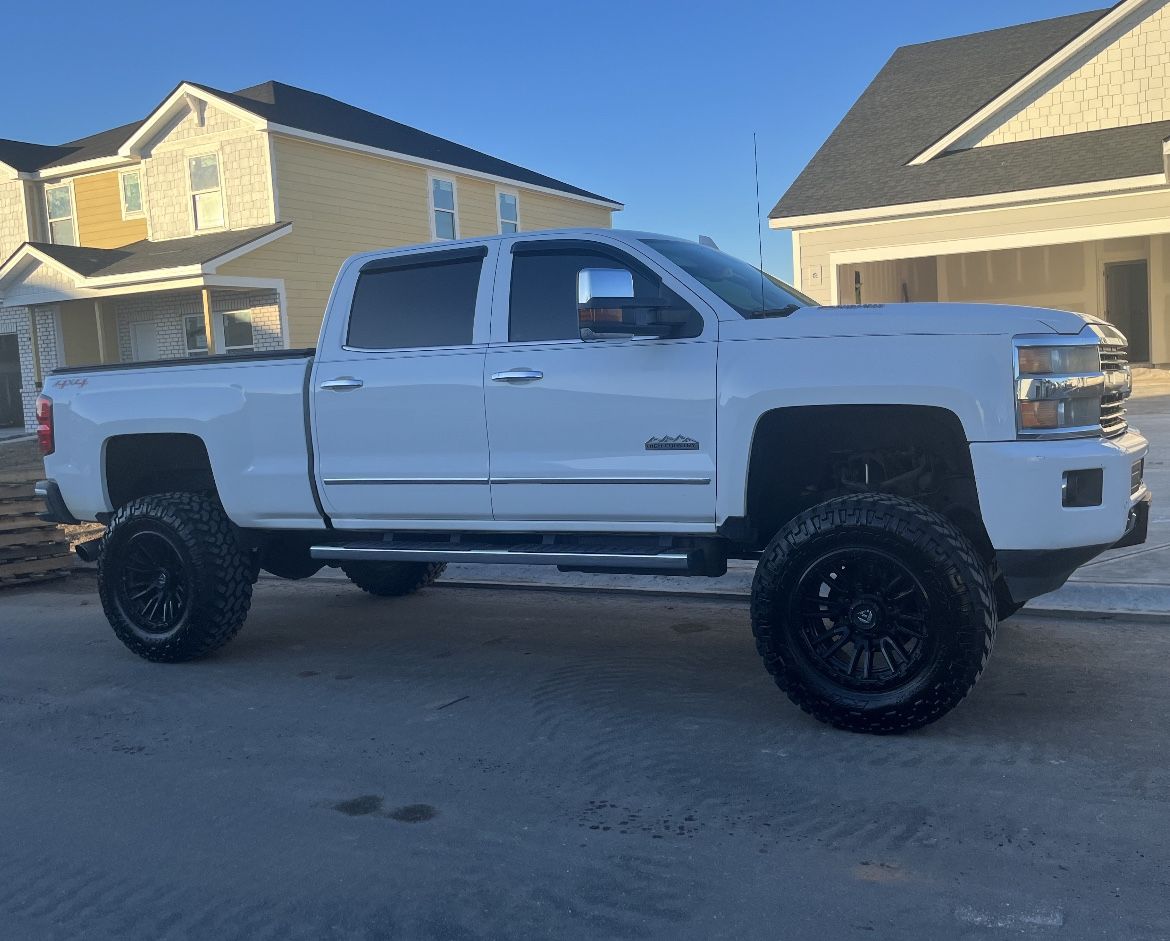 2015 Chevrolet Silverado 2500 HD Double Cab