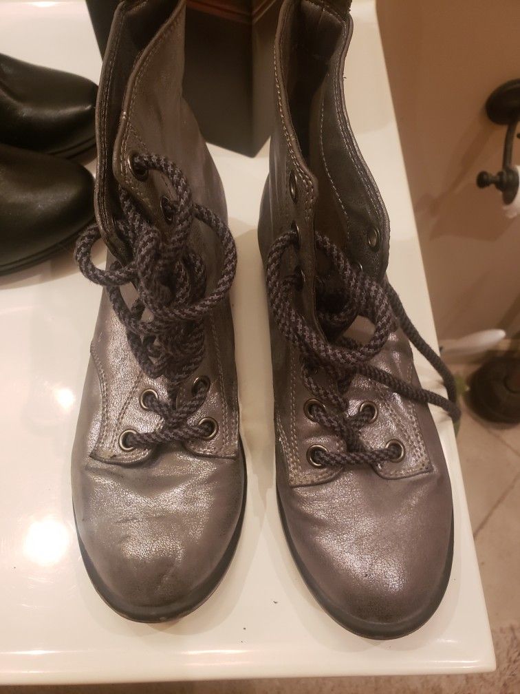 Dirty Laundry Size 8