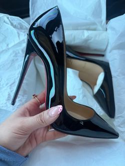 Christian Louboutin So Kate Heels