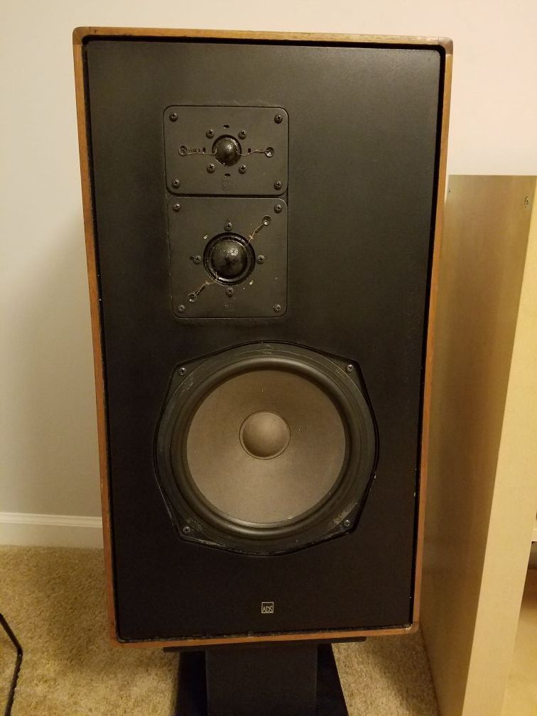 ADS L730 Speakers