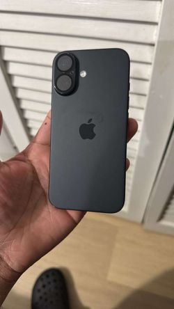 iPhone 16