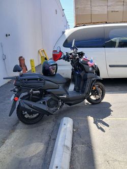 2024 Scooter 200cc.