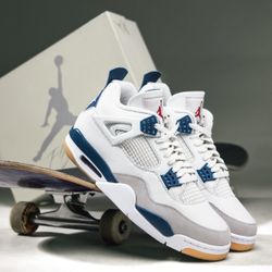 Jordan 4 SB Navy Sz. 12
