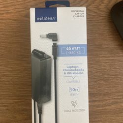 Insignia 65 Watt Laptop Charger