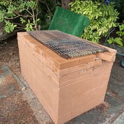 (FREE) BBQ Grill, Bricks