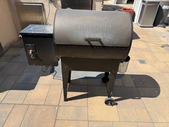 Traeger Pellet Grill Smoker