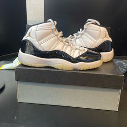 Jordan 11 Retro Size 6.5Y *Authentic*