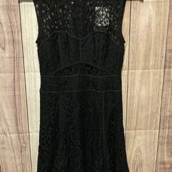 Victoria’s Secret size 2 Bodycon sexy black lace dress NWT