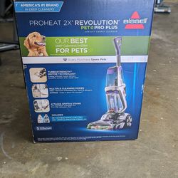 BISSELL ProHeat 2X Revolution Pet Pro Plus, 3588, Upright Deep Cleaner (Purple)