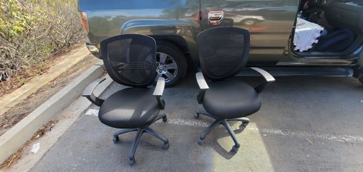 3 Office Chairs In Great Condition