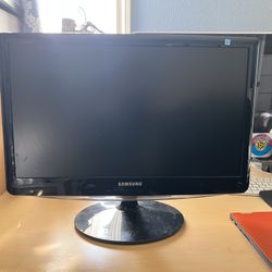 Samsung HD Computer Monitor 22” HDMI