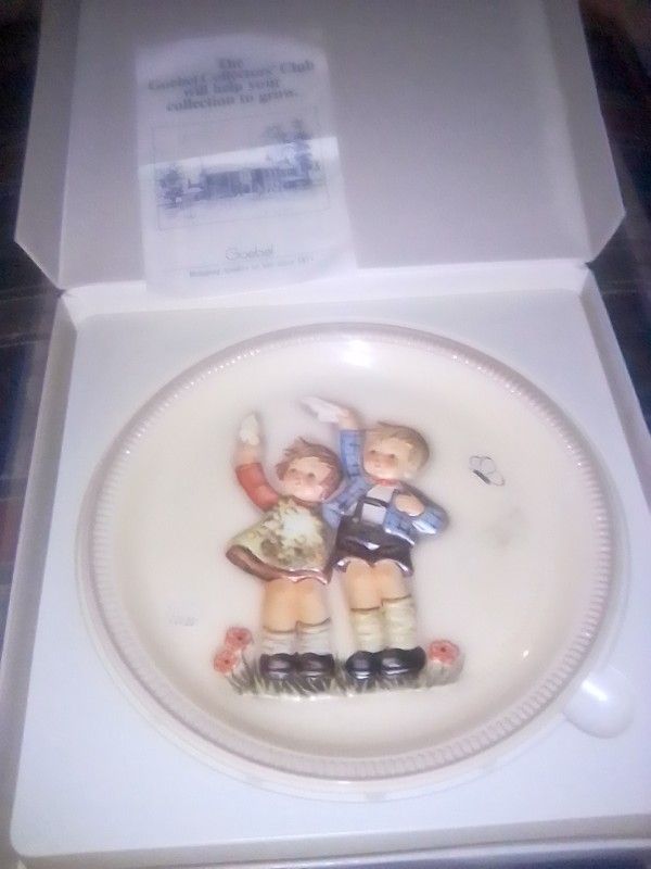 1985 Goebel Anniversary Collectors Plate