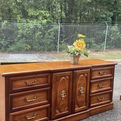 Real Wood Long Dresser With Big Drawers. Drawers Sliding Smoothly. Delivery Available 
