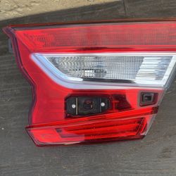2018-20 Honda Accord RIGHT TAIL LIGHT TRUNK 
