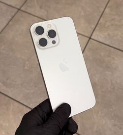 iPhone 15 Pro Max