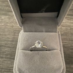 Moissanite  Diamond Ring