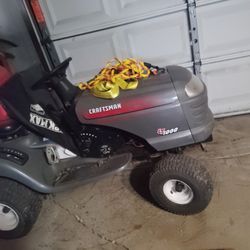 Craftsman LT1000 Riding Tractor Mower