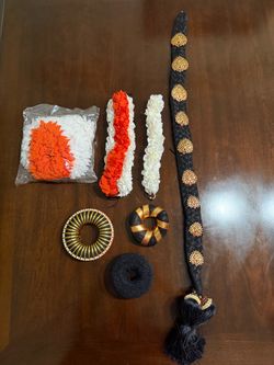 Indian Classical Dance Hair Accessories & Flower Garland Set – Like New